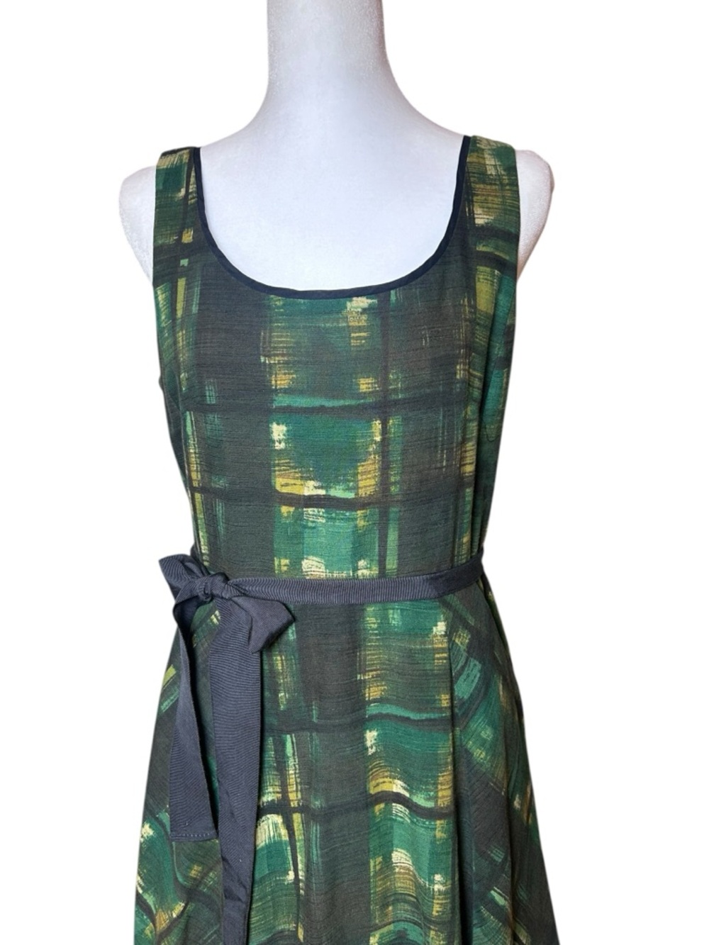 Anthropologie Maeve Dress Size 4
Green Plaid Fit & Flare Belted Midi - Picture 5 of 11